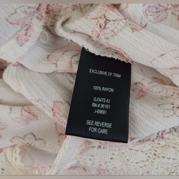 🍒 Bebop Floral Lace Trim Blouse - Picture 10 of 11